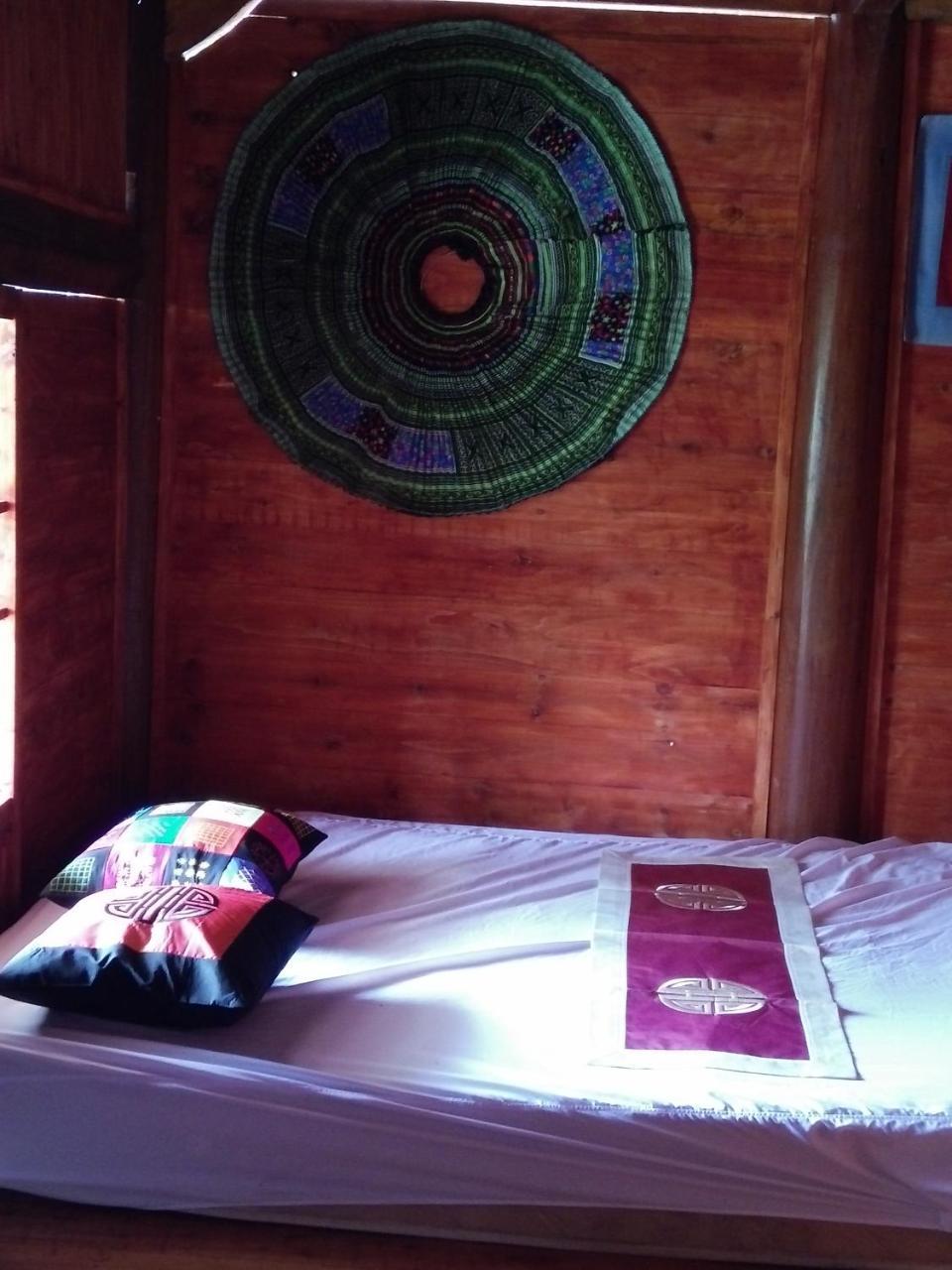באק הא Flower Hmong Homestay מראה חיצוני תמונה